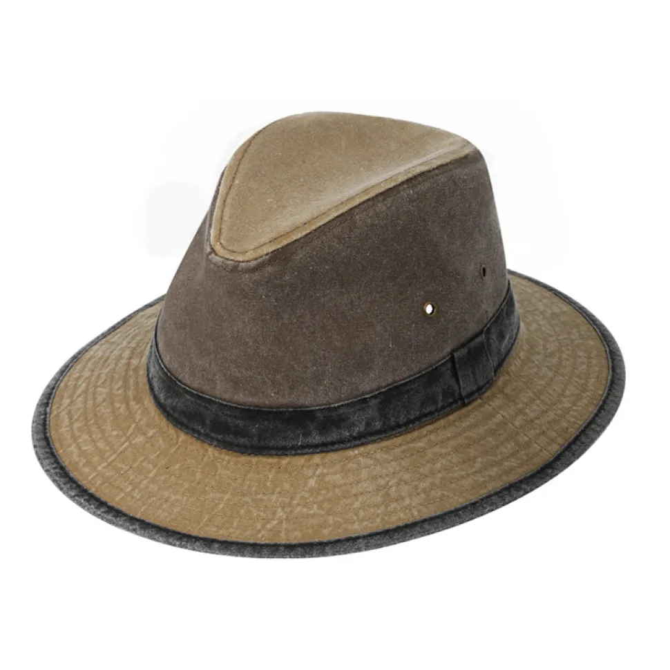 Traveller hat